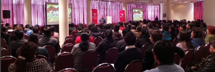 Banco Económico capacita a sus clientes, usuarios y público en general