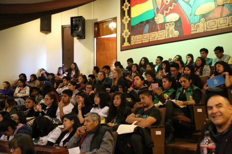 Informe sobre el estado del voluntariado en el mundo muestra liderazgo de las mujeres