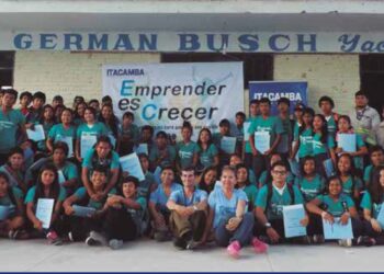 Itacamba destaca la participación de la comunidad para el desarrollo de la región donde opera