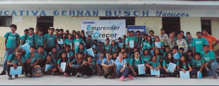 Itacamba destaca la participación de la comunidad para el desarrollo de la región donde opera