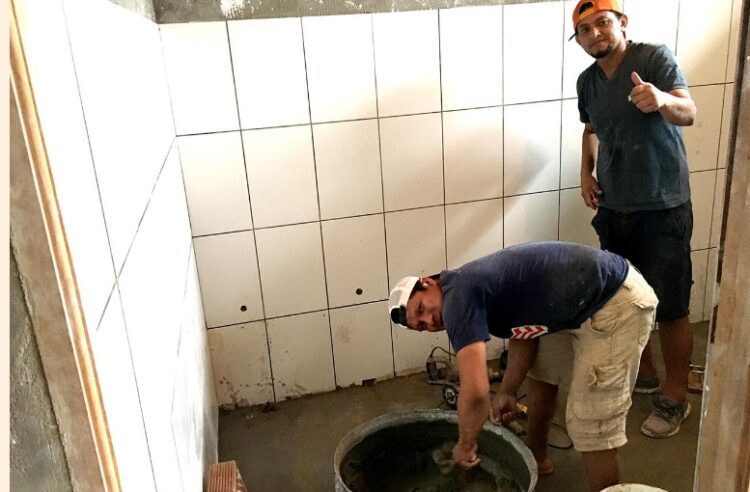 Infocal gradua a 150 albañiles en el Plan 3.000 de Santa Cruz con apoyo de Itacamba y CRE