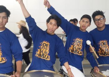 “De eso si se Habla” es una campaña del UNFPA y Mi Teleférico para prevenir embarazo en adolescentes y violencia sexual