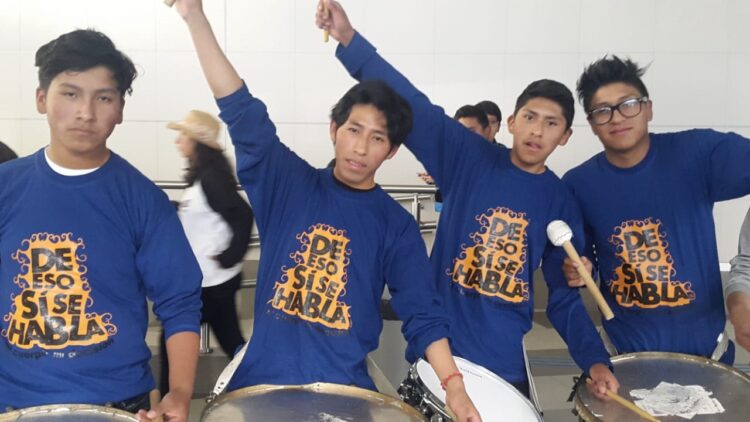 “De eso si se Habla” es una campaña del UNFPA y Mi Teleférico para prevenir embarazo en adolescentes y violencia sexual