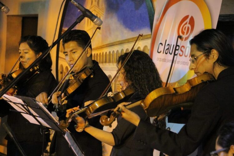 Capital Social de BancoSol inaugura escuela de música en Sucre