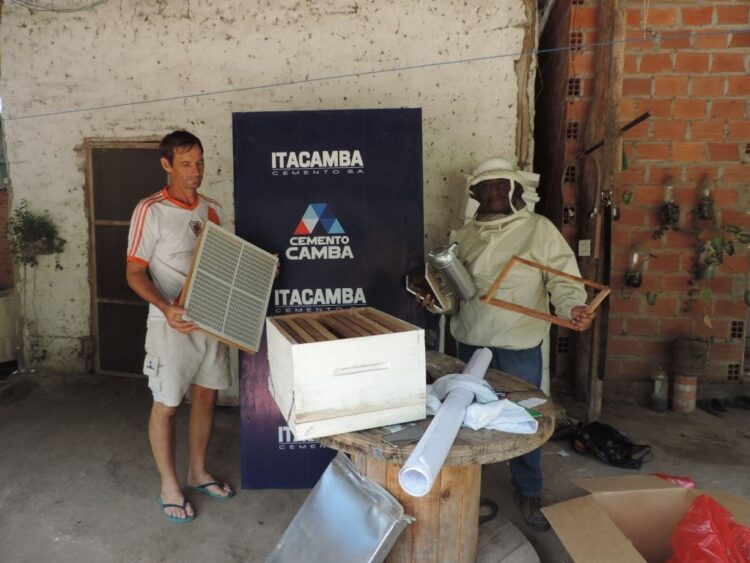 Itacamba apoya a la producción apícola en Puerto Suárez