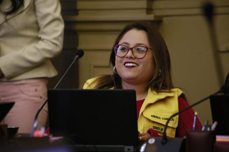Andrea Cornejo es la primera mujer, joven y persona con discapacidad en ocupar la presidencia del Concejo Municipal de La Paz