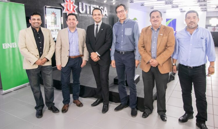 BNB participa del Foro “Formando para Emprender y Servir” organizado por la UTEPSA