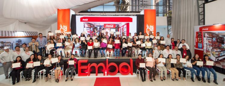 “Gerente Pyme mi Negocio” de la Fundación Coca-Cola de Bolivia capacitó a 150 mujeres en Cochabamba