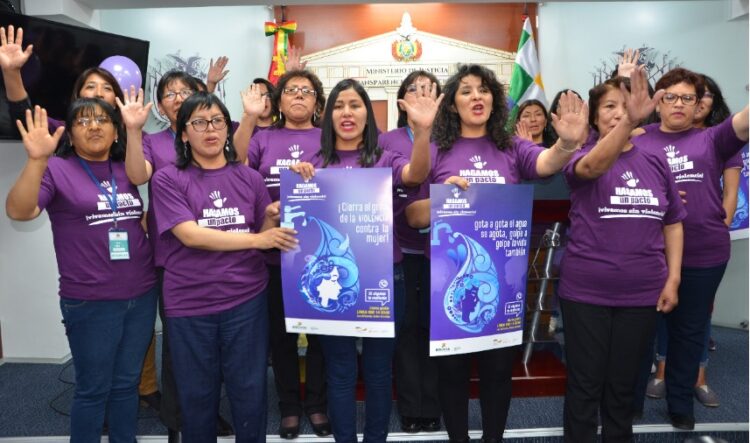 Presentan la campaña «Cierra el grifo de la violencia contra la mujer»