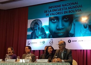 Según la Encuesta Mundial de Valores, los bolivianos son muy desconfiados, pero a la vez muy participativos en organizaciones voluntarias
