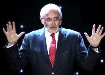 Carlos Mesa disertará sobre el incendio en la Chiquitanía en la «Cumbre No Planet B Latino» en Madrid