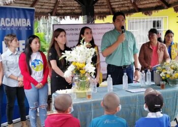 Itacamba apoya ampliación de escuela para niños en el Oncológico
