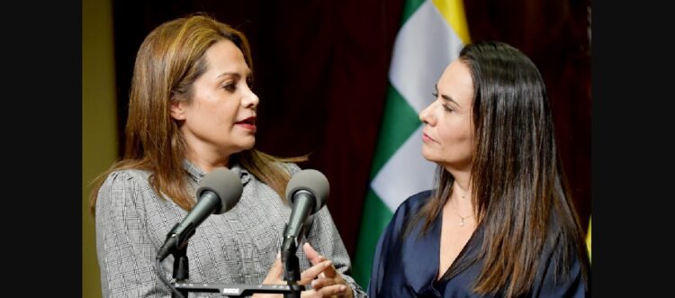 Suscriben convenio para empoderar políticamente a 8.000 mujeres bolivianas