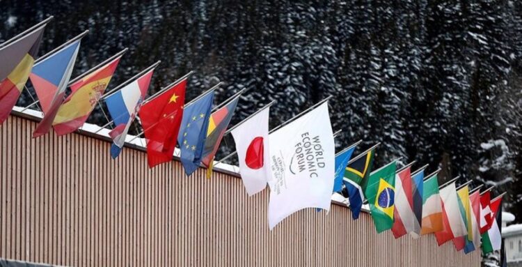 Foro Económico Mundial lanza plataforma de acción contra el coronavirus