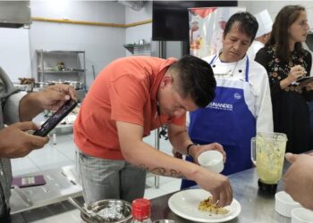 Cocinas que unen: Chefs bolivianos aprenden uso de ingredientes exóticos de cinco regiones del país