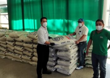 Los Tajibos contribuye a la emergencia sanitaria con la donación de alimentos