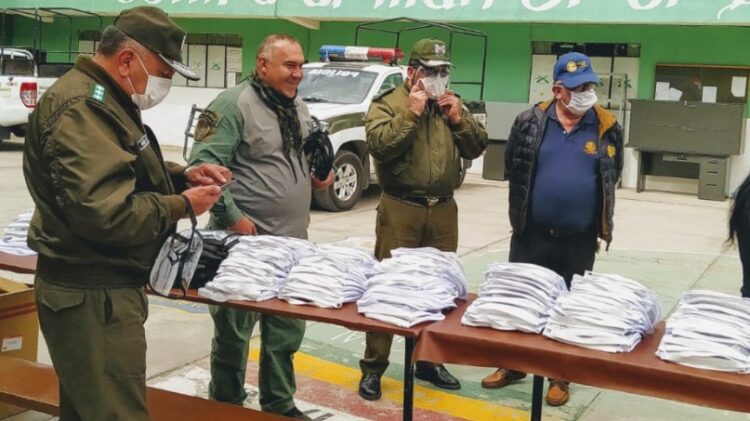 Donan 1.500 “máscaras faciales” para la protección de policías, militares, médicos y distribuidores