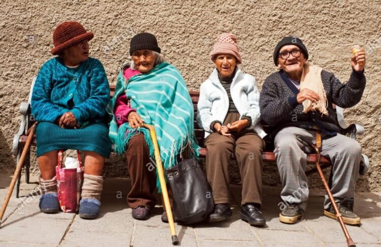 Para Recordar: Ley edil promueve la corresponsabilidad en el cuidado integral de los adultos mayores