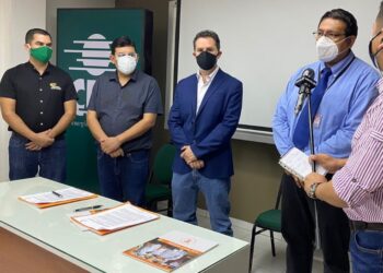 Fundación CRE y el Ministerio de Trabajo suscriben convenio para promover el cooperativismo