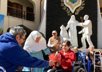 Asilo de Ancianos San José, durante la Pandemia, recibe apoyo del empresario y filántropo Julio León Prado