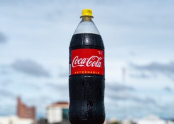 Coca-Cola Bolivia da un nuevo impulso a los envases retornables