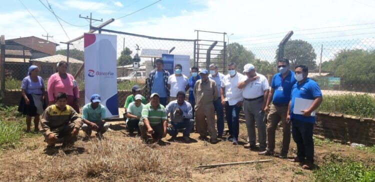 Banco FIE entrega una estación agrometereológica al municipio de San Julián en Santa Cruz