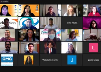 InfoRSE, Gente Motivando Gente y 11 empresas entregan Bs. 12.250 a World Vision Bolivia para apoyar al acceso a agua a la comunidad guaraní de ITAKISE