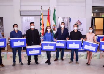 CBN se une a la cruzada nacional por la vacunación con la donación de 500 conservadores para la cadena de frío