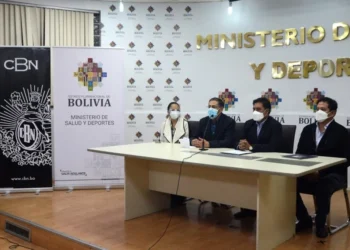 CBN dona dos plantas generadoras de oxígeno y llenado de tubos para Cochabamba y Cobija