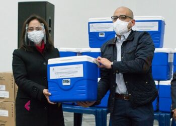 CBN continúa con su apoyo a la campaña de vacunación contra el COVID-19 con la donación de 40 conservadores de frío al Sedes Cochabamba