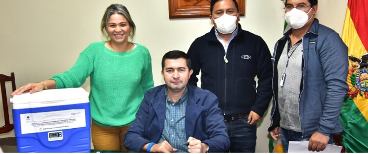 CBN continúa con su apoyo a la campaña de vacunación contra el COVID-19 con la donación de 20 conservadores de frío a la gobernación de Pando