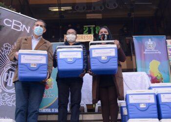 CBN continúa con su apoyo a la campaña de vacunación contra el COVID-19 con la donación de 100 conservadores de frío para vacunas al Sedes La Paz