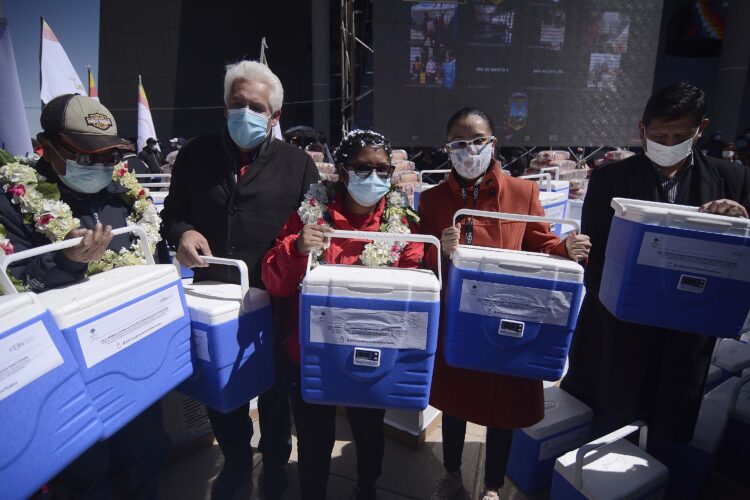 CBN continua con su apoyo a la campaña de vacunación contra el COVID-19 con la donación de 50 conservadores de frío a la Alcaldía de El Alto