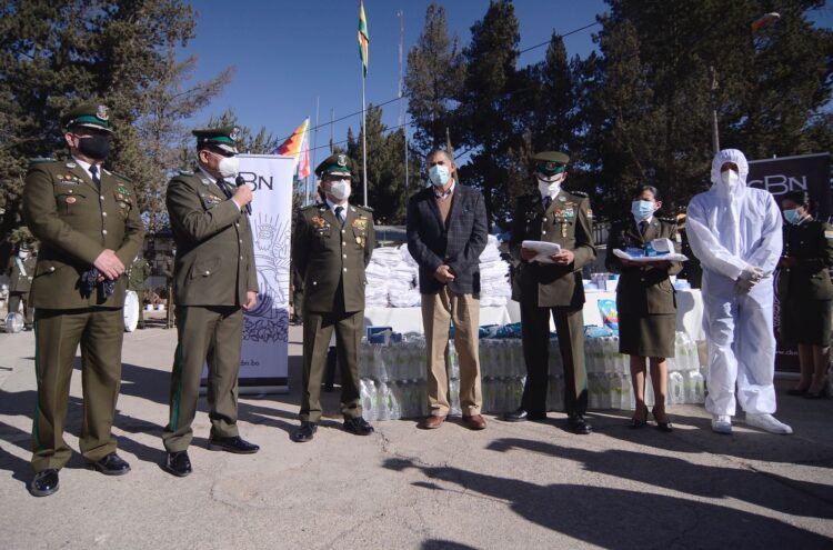 CBN dona material de bioseguridad para  apoyar el trabajo de la Policía Boliviana
