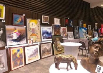 Con la Subasta de 100 obras de 40 artistas, todos bolivianos, el BCP reinició la recaudación de fondos para su programa de RSE “Operación Sonrisa”