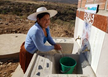 Fundación Coca-Cola suma su apoyo para que 1.100 hogares del país tengan acceso a agua segura
