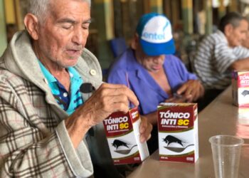 Siete asilos de La Paz y Santa Cruz reciben productos de Droguería INTI