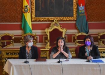 Alcaldía y Coordinadora de la Mujer acuerdan ejecutar planes con perspectiva de género