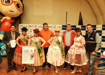 Banco FIE promueve la “Carrera de Cholitas en bicicletas 2021” en la ciudad de El Alto