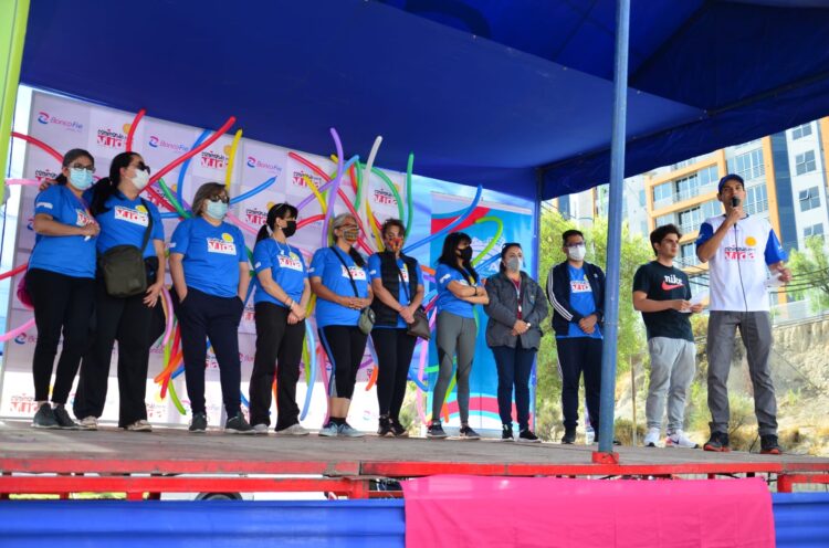 Campaña “Caminando por la Vida” a favor de niñas y niños con cáncer congregó a más de 500 personas en La Paz