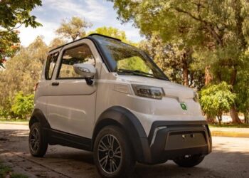 Empresa boliviana anuncia la producción de los primeros autos eléctricos en el Perú