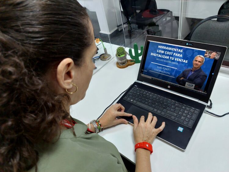 Banco Económico capacitó exitosamente a mujeres emprendedoras de todo el país.