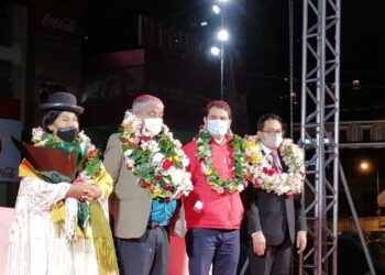 En convenio con el Municipio de La Paz, EMBOL Coca-Cola realiza refacciones en el mercado Lanza