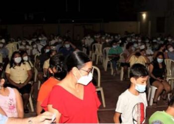 CRE sorteó 5 mil incentivos de $us 100 para motivar a estudiantes a sacar buenas calificaciones