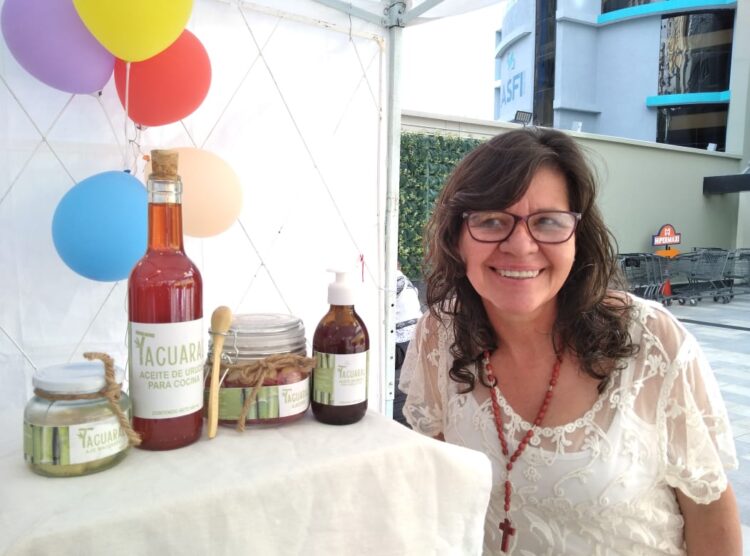 Yudy Vaca Gutiérrez visionaria emprendedora que apuesta a comercializar el aceite de urucú