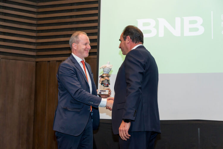 Banco Mundial, Unión Europea y Revista COSAS otorgan reconocimiento al BNB por su contribución en RSE