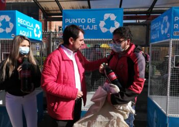 En el Día de la Tierra: Coca-Cola Bolivia promueve el intercambio de botellas de PET por envases retornables.