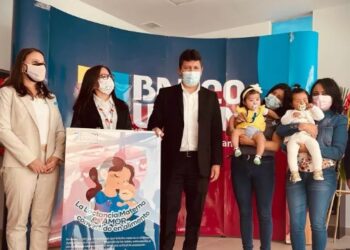 Banco Unión promueve la libre lactancia e instala una sala materna para madres funcionarias