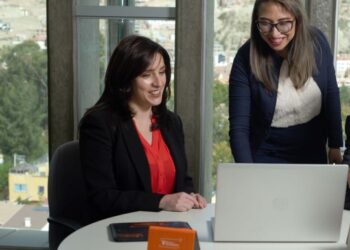 Mamá es importante para Ecofuturo y lo celebra con un Super DPF de 6.30% de interés