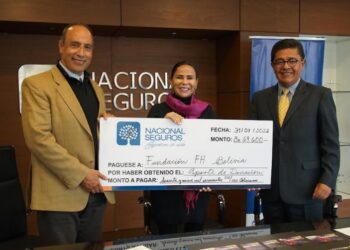 Nacional Seguros renueva convenio con la Campaña #BoliviaconAgua